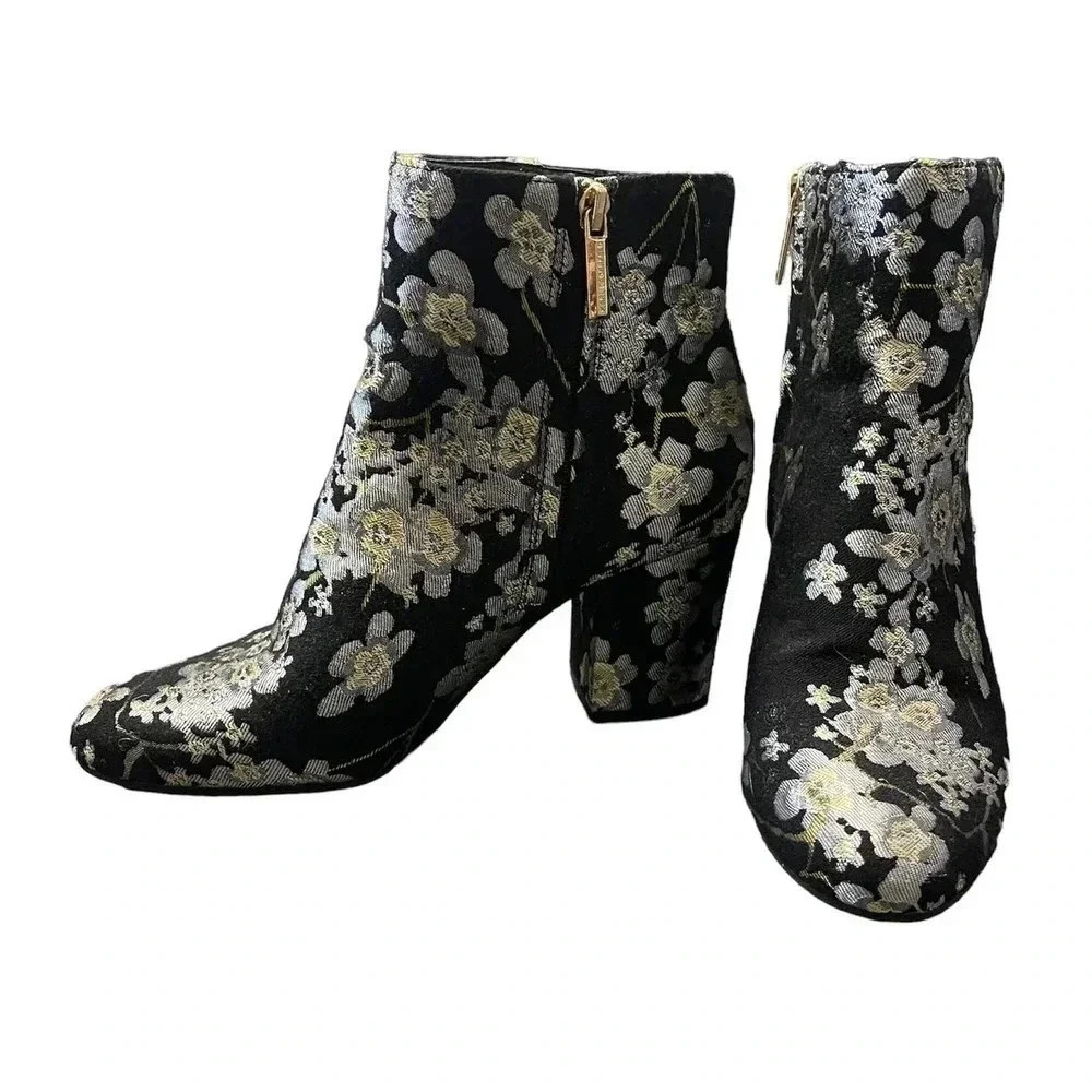 ☀️Karl Lagerfeld Paris Women’s Booties